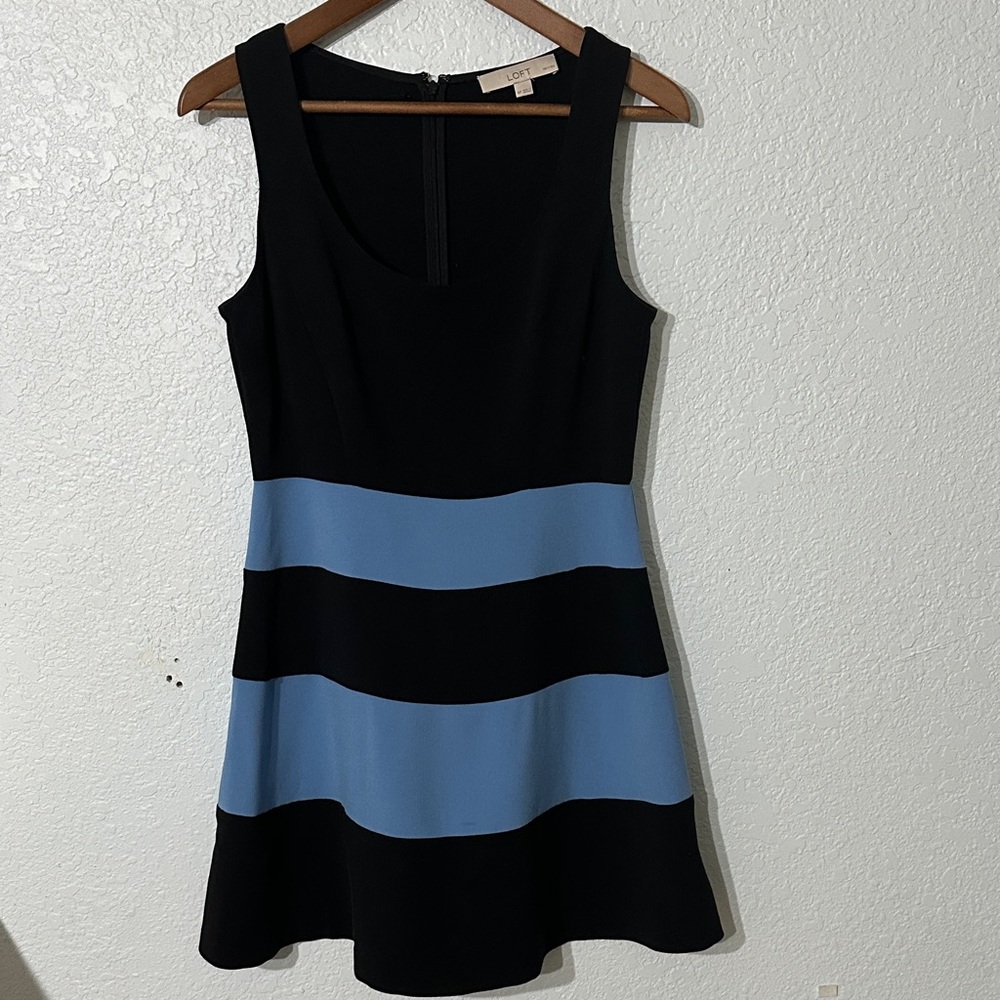 LOFT Black Blue Colorblock A Line Flare dress Career Cocktail Size 4P Petite‎
